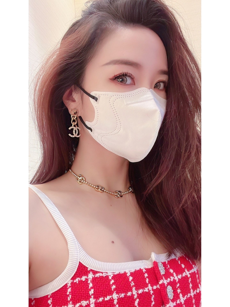 Ch**el earrings